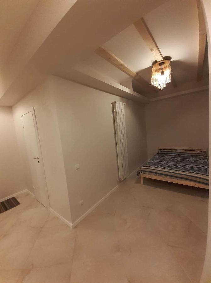 דירות בוקרשט Marina Central Sunshine Studio מראה חיצוני תמונה