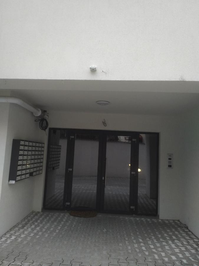 דירות בוקרשט Marina Central Sunshine Studio מראה חיצוני תמונה