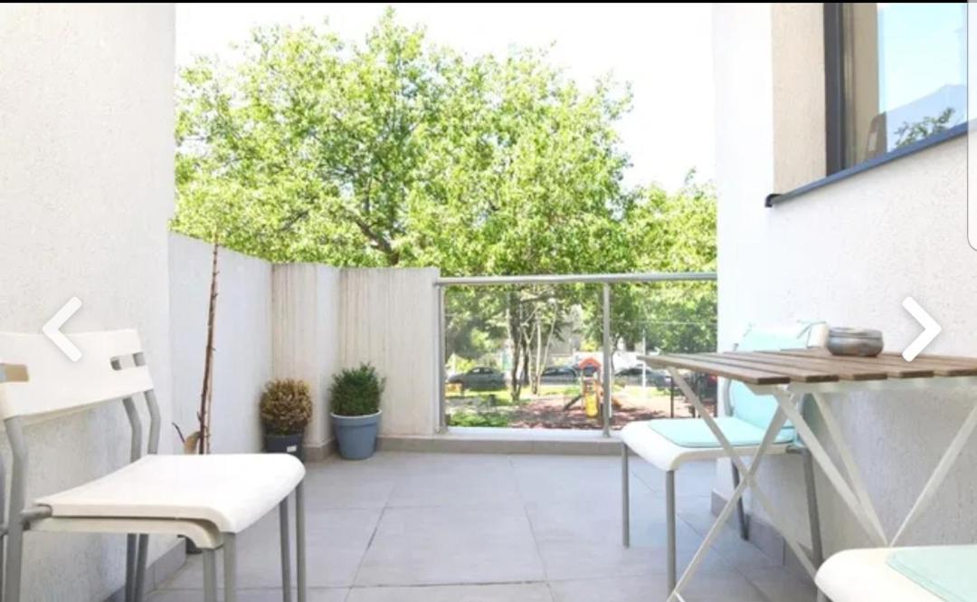דירות בוקרשט Marina Central Sunshine Studio מראה חיצוני תמונה